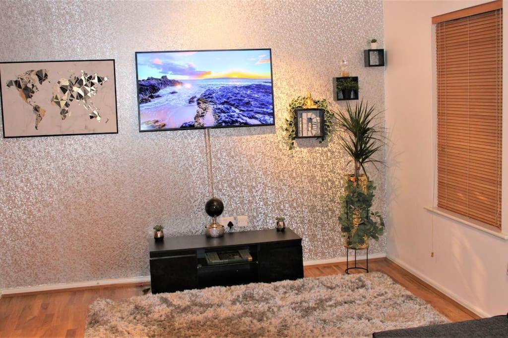 Lovely Modern Apartment Close To Town Centre Lexden Ngoại thất bức ảnh